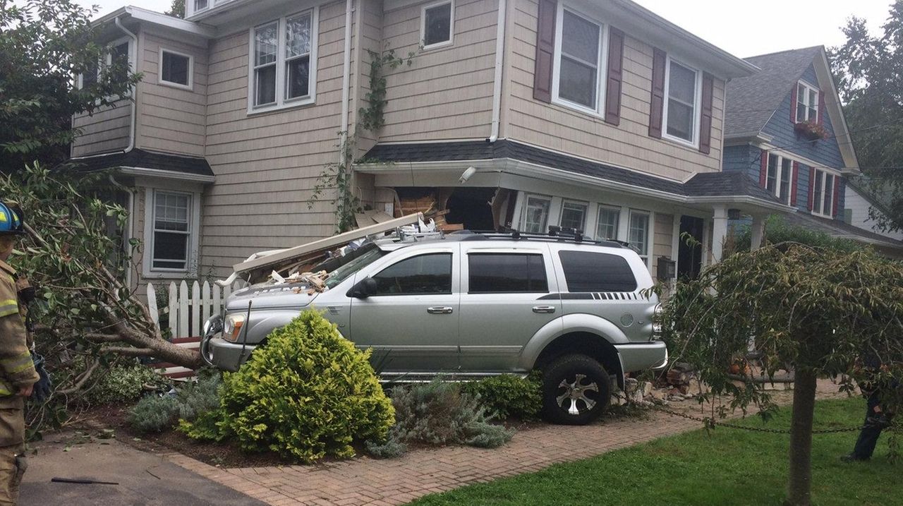 Sayville man crashed SUV into neighbor’s home, cops say Newsday