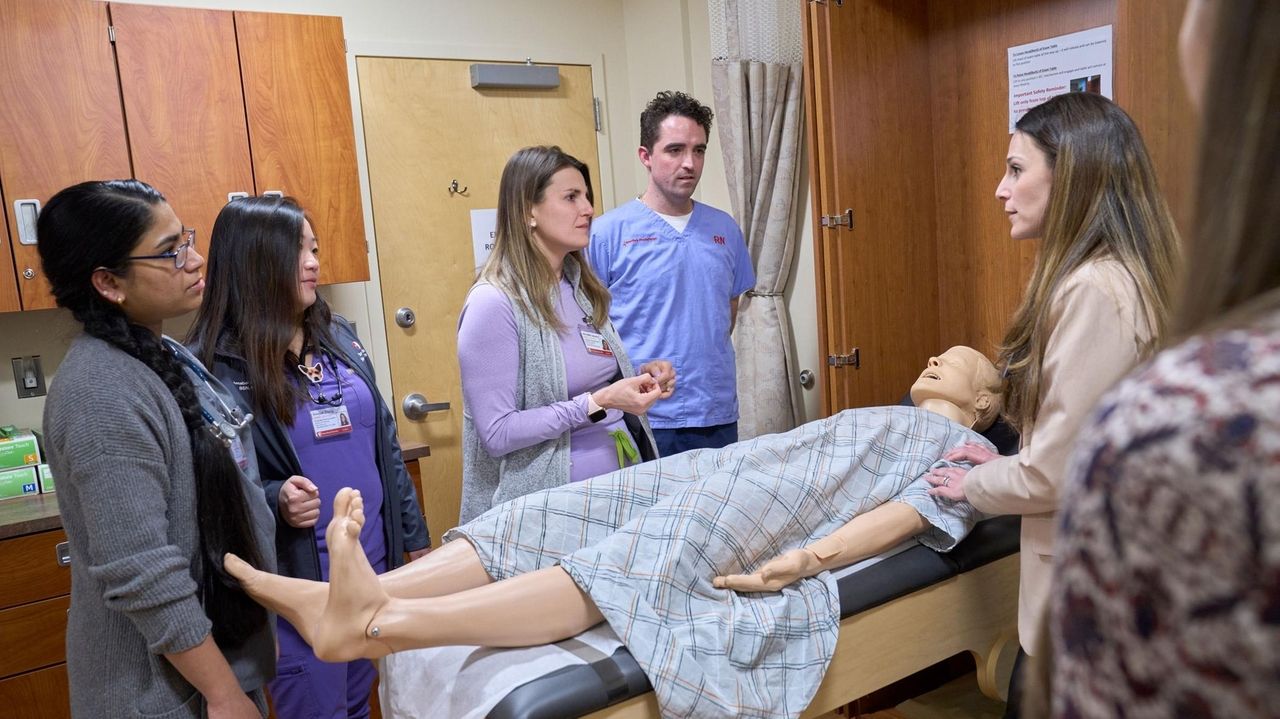 U . S . News & World Report best online programs : See where Long Island colleges rank