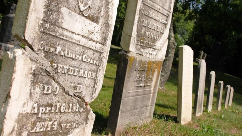 Actors played the roles of the people buried in Cedar...