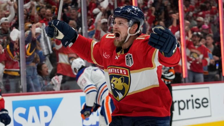 Florida Panthers right wing Vladimir Tarasenko (10) reacts after defenseman...