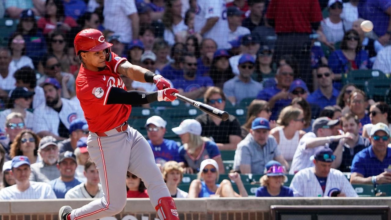 Santiago Espinal Hits 2-run Homer, Reds Hold On To Beat Cubs 5-4 - Newsday