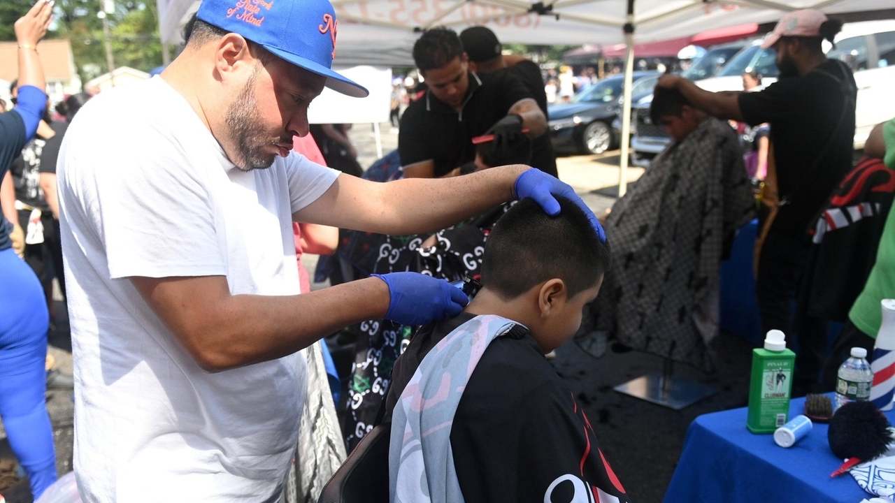 Backpacks, notebooks and fun at Brentwood, Uniondale back-to-school events - Vimarsana News