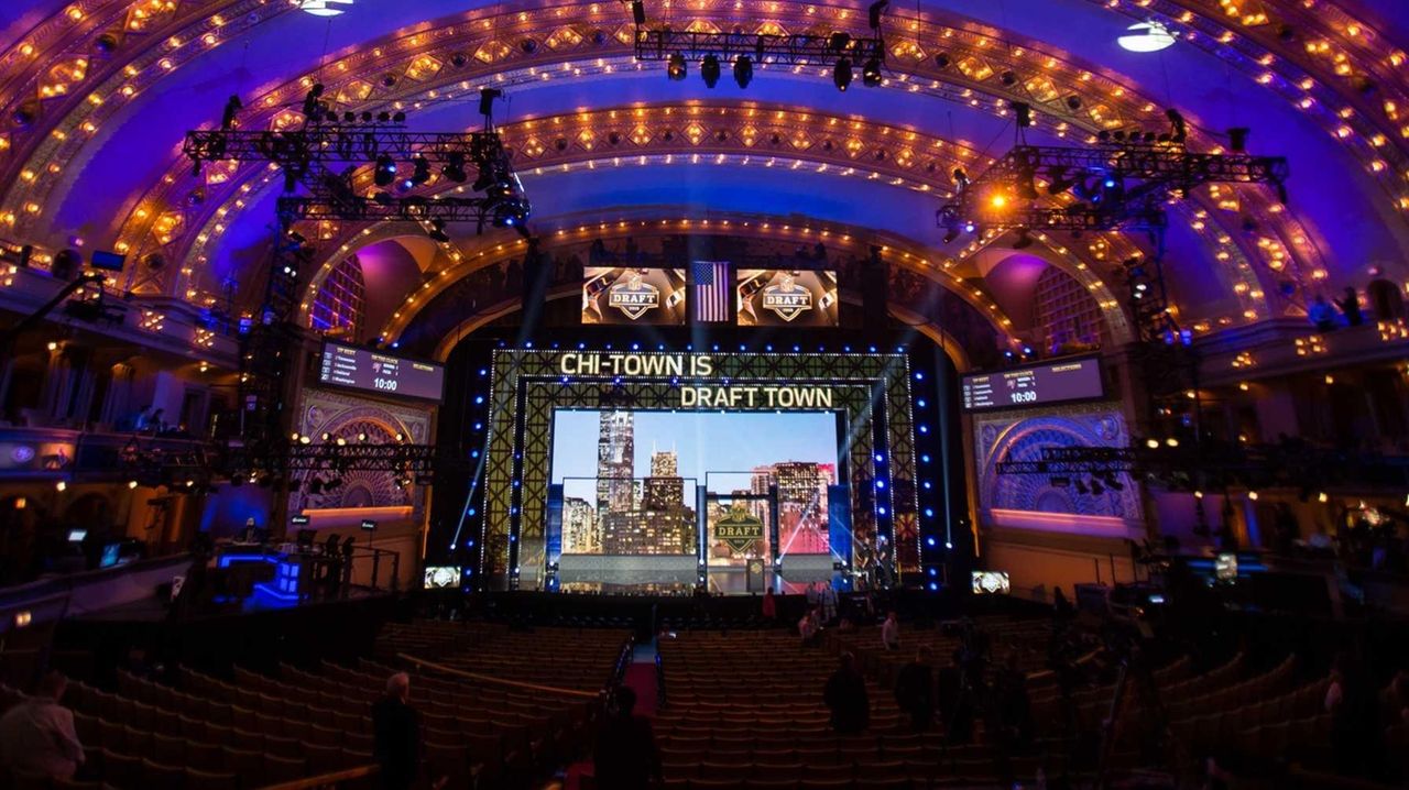 2016 NFL Draft: Time, TV Schedule, Streaming, Draft Order, Channels, & More  - The Daily Gopher