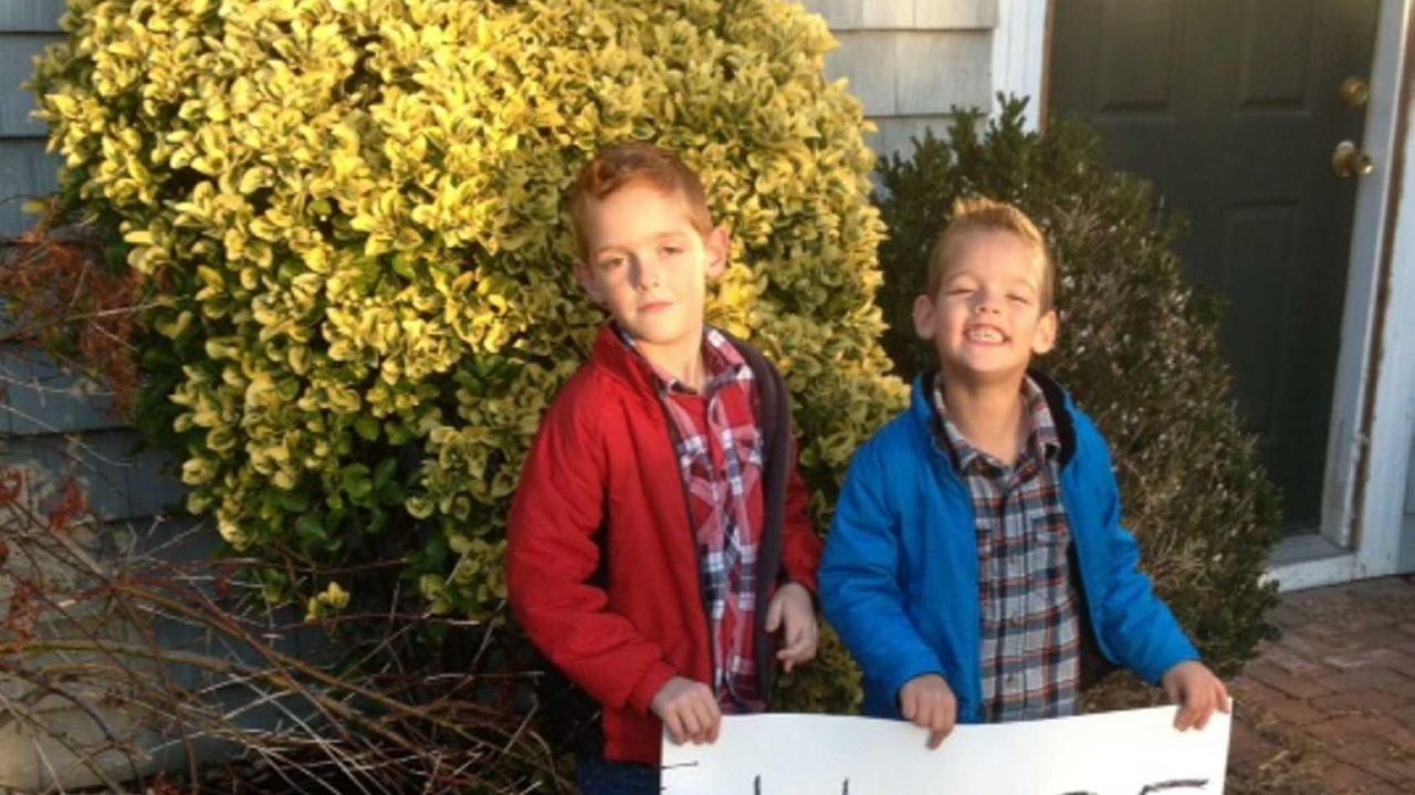 Lindenhurst '365 Days Strong' at Sandy photo montage event Newsday