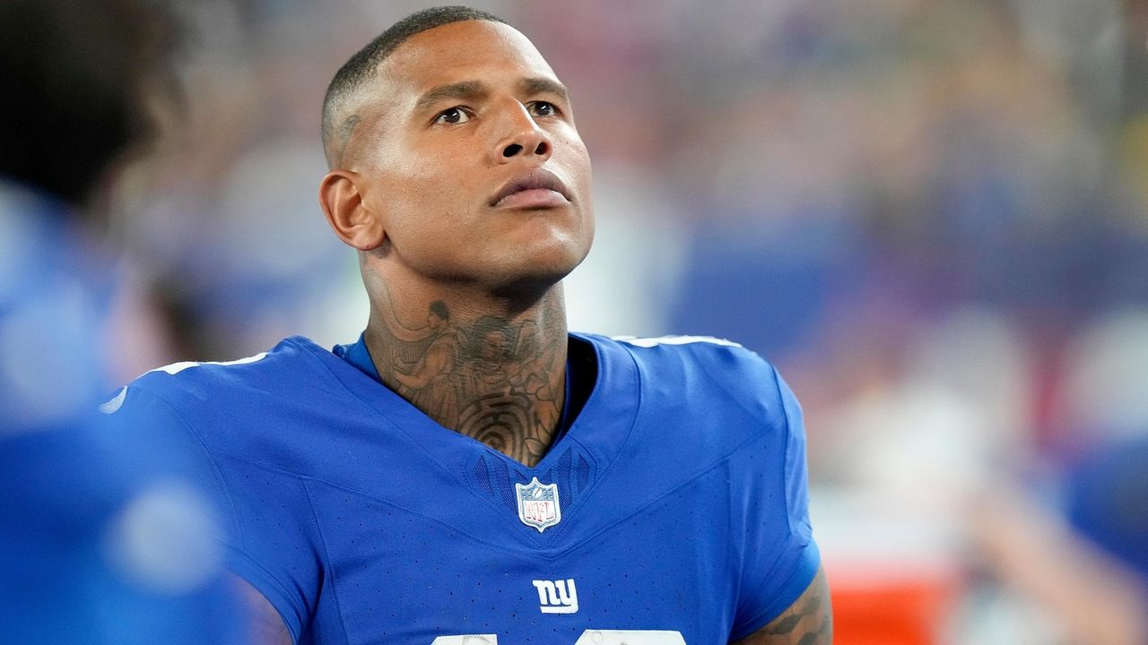 Darren Waller honored to suit up for his first game as a Giant Newsday