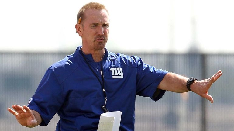 Giants defensive coordinator Steve Spagnuolo is seen during Giants rookie...