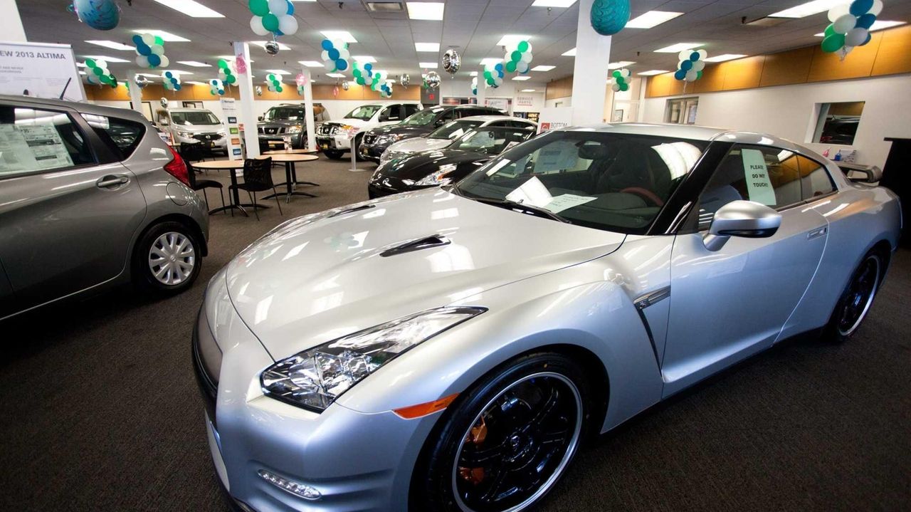 LI car sales spike in August, drop in fall Newsday
