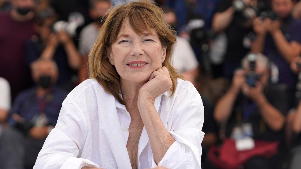 Actress, singer and style icon Jane Birkin dies in Paris at age 76 - Vimarsana News