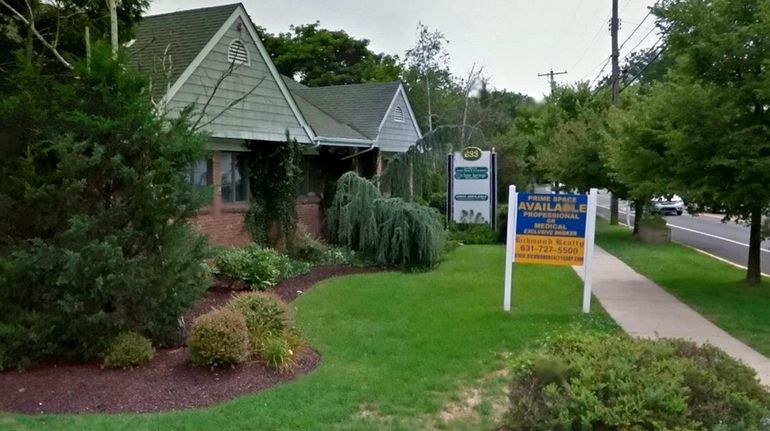 The Ulster Savings Bank office at 633 E. Main St.,...