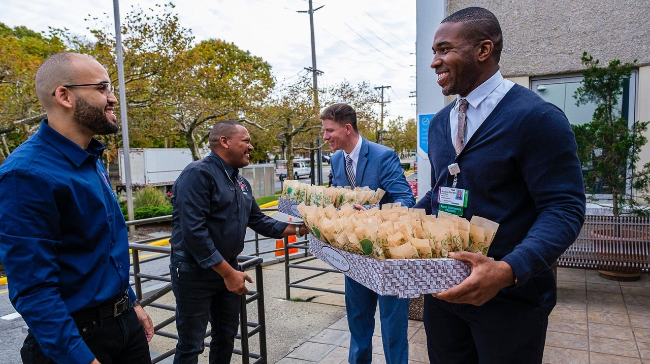 Valley Stream hospital buys meals for doctors from hardhit restaurants