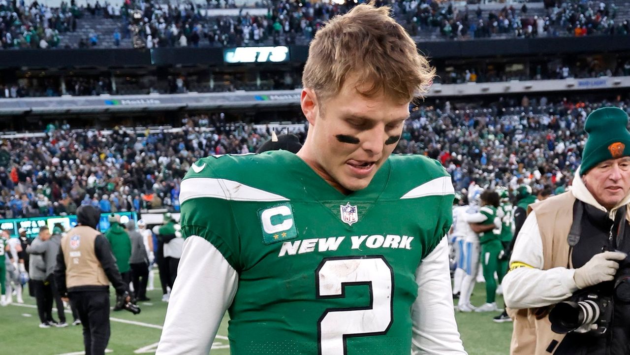 After Jets' bad loss to the Jaguars, Zach Wilson starting to look like a  lost cause