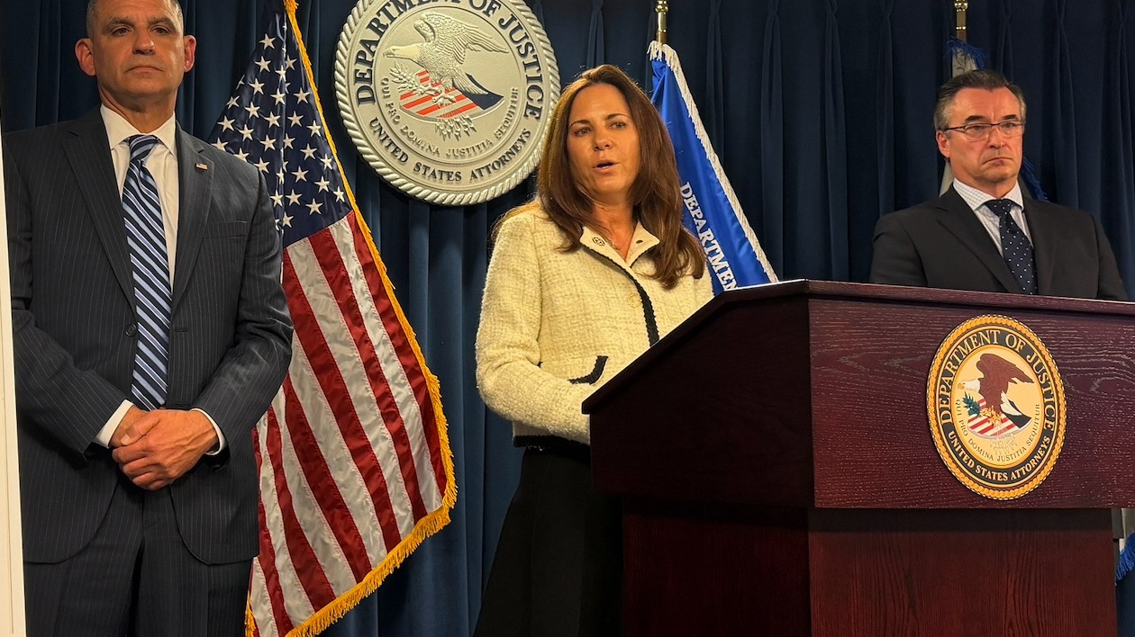 6 people have been arrested for allegedly running a marriage fraud ring ...