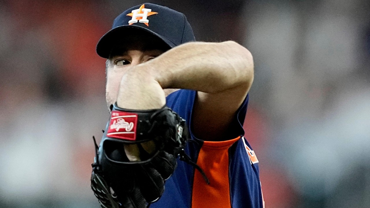 Astros' Justin Verlander placed on IL with calf injury - Newsday
