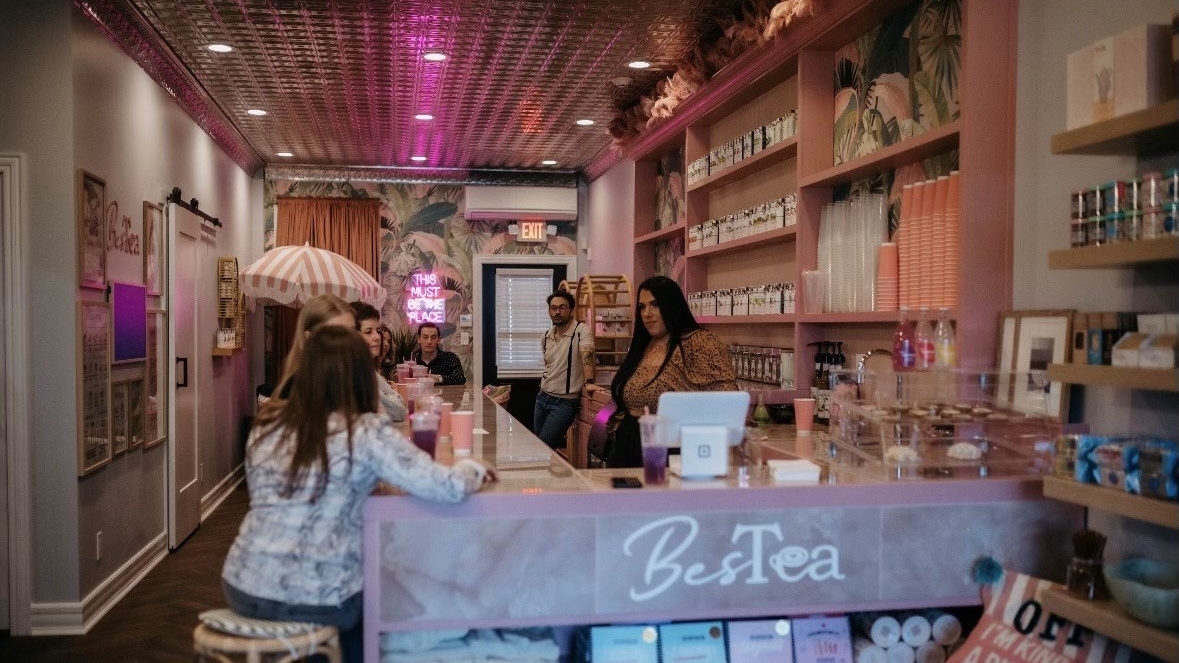 Best friends open BesTea tea and craft bar in Babylon - Vimarsana News