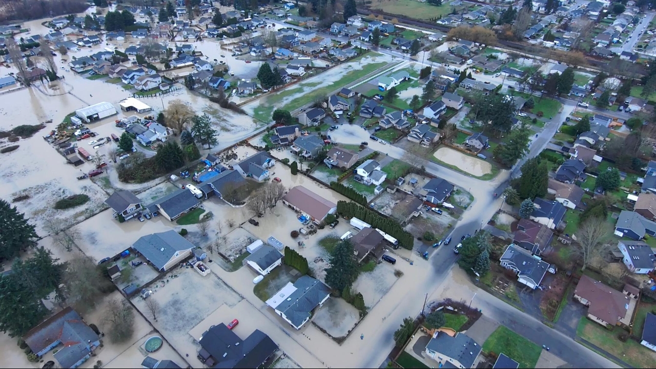 Damage from record flooding in Washington state is profound, with more ...