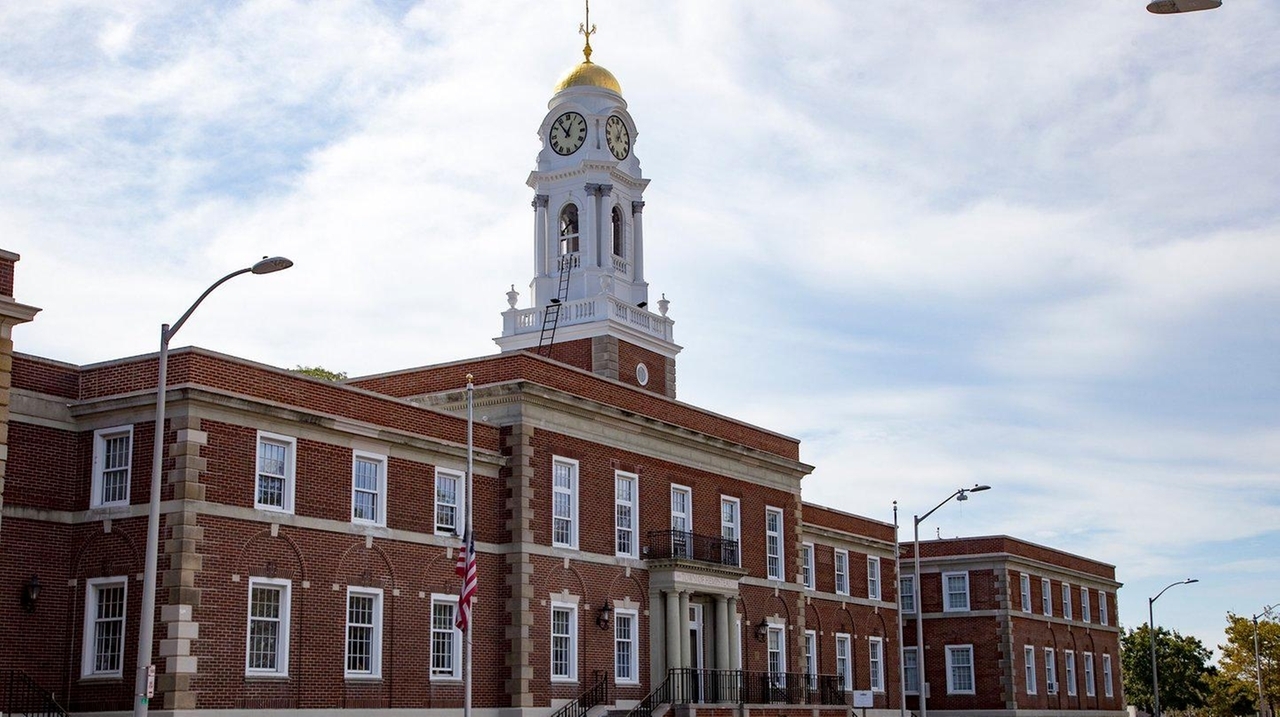 Hempstead Town Hall added to National Register of Historic Places - Newsday