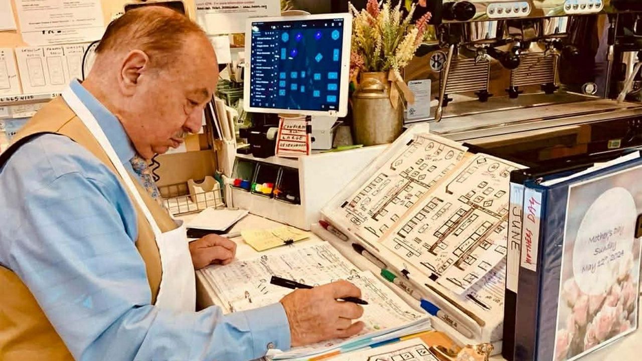 LI Italian spot closing after 33 years