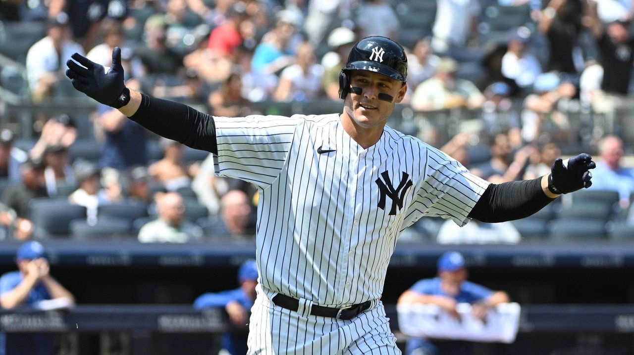 Yankees beat Royals to complete their first series sweep in more than