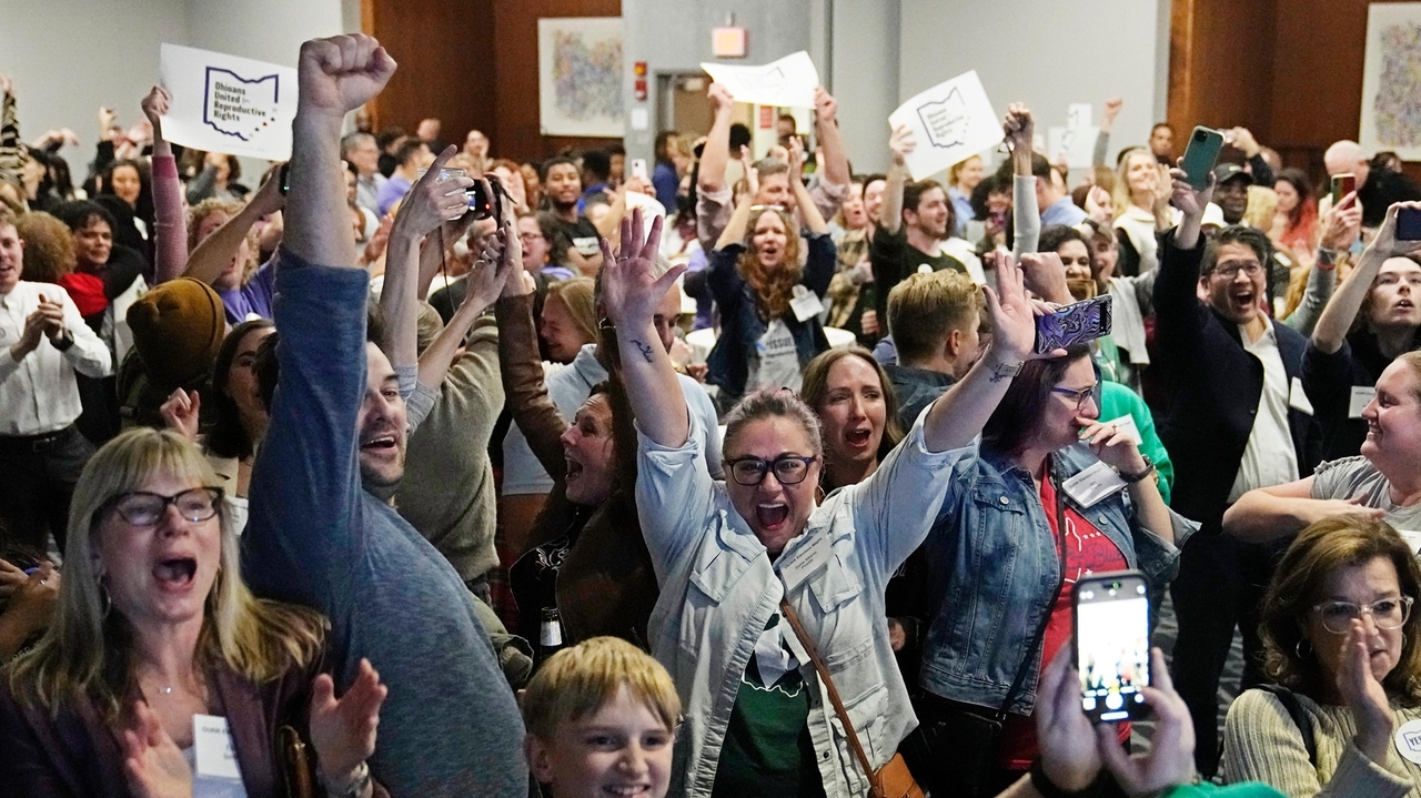 Democrats see abortion wins as a springboard for 2024 as GOP struggles to find a winning message - Vimarsana News