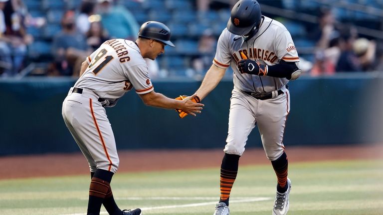 Casey Schmitt, Giants fun-loving rookie, endured tragedy before MLB