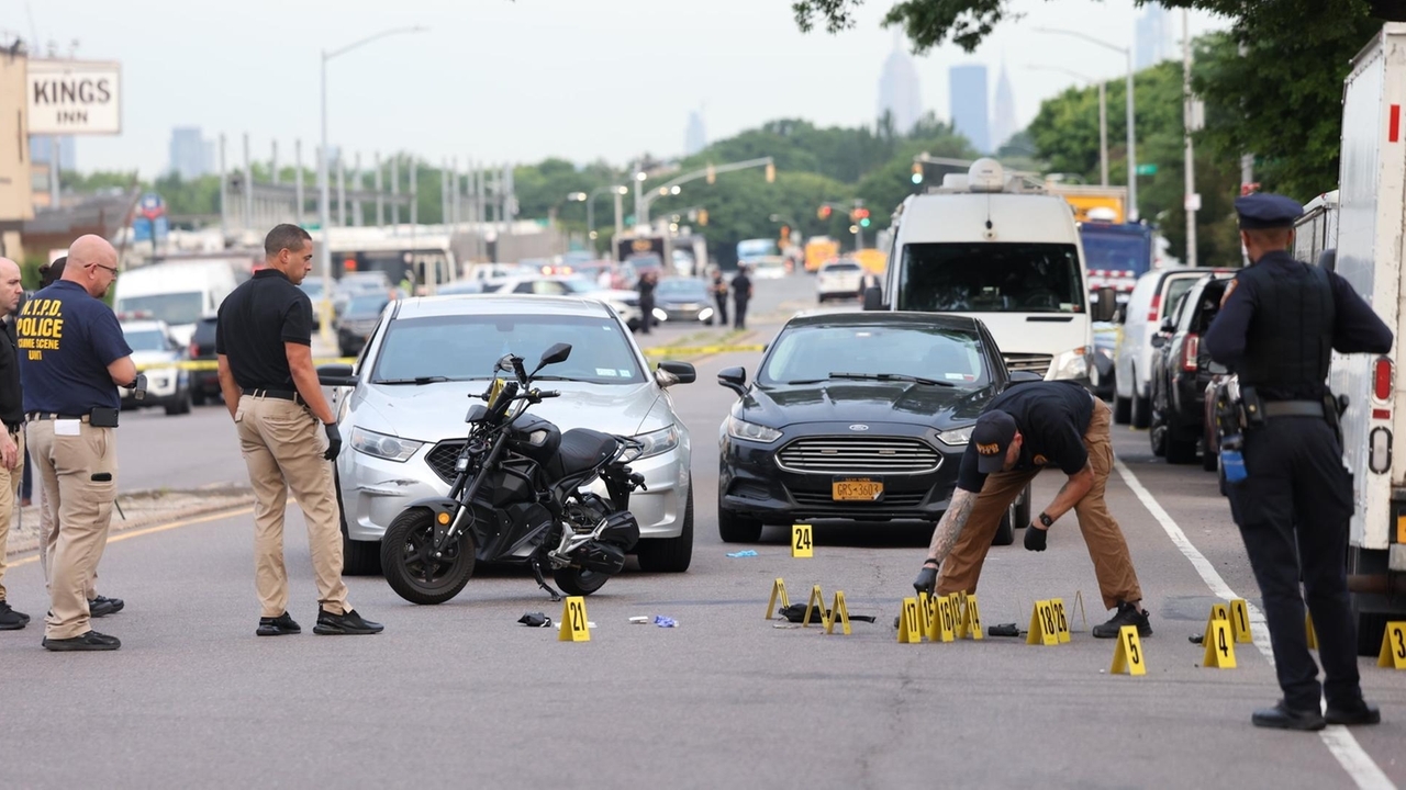 Queens judge orders accused shooter of 2 NYPD officers from Long Island held without bail - Vimarsana News