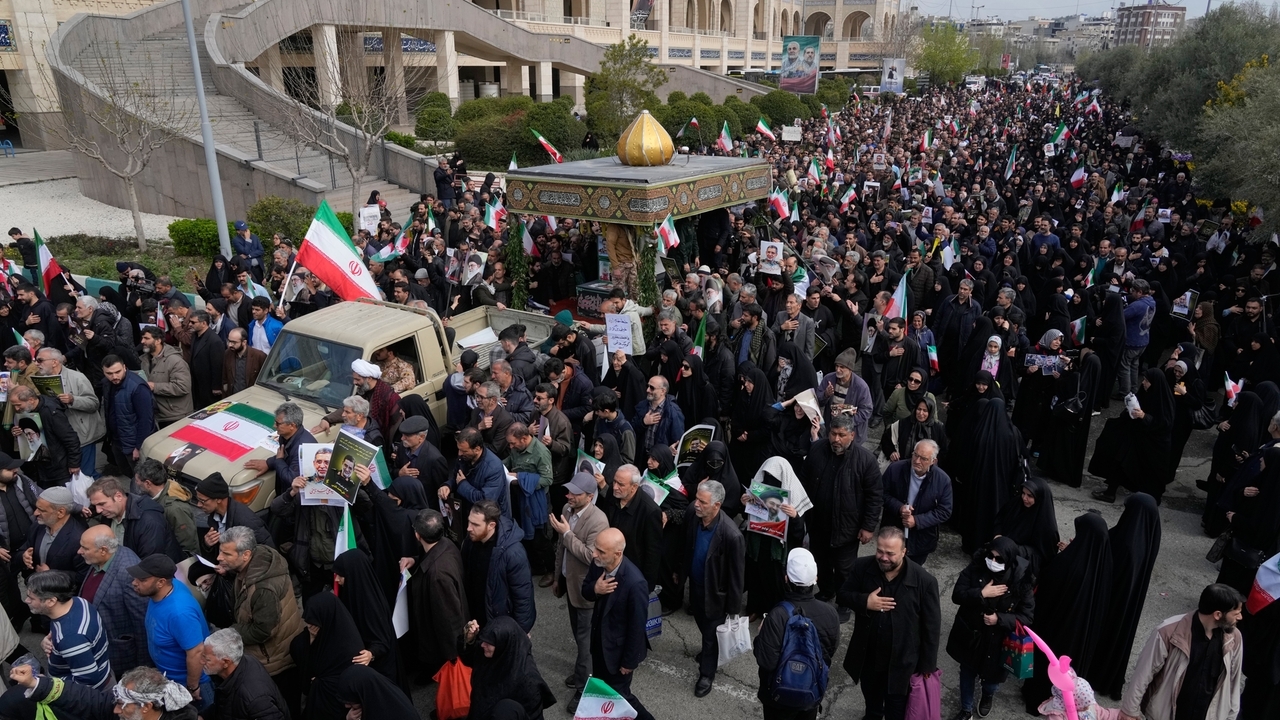 Iran threatens to start hitting Gulf power plants and mine waters as Israel launches new attacks