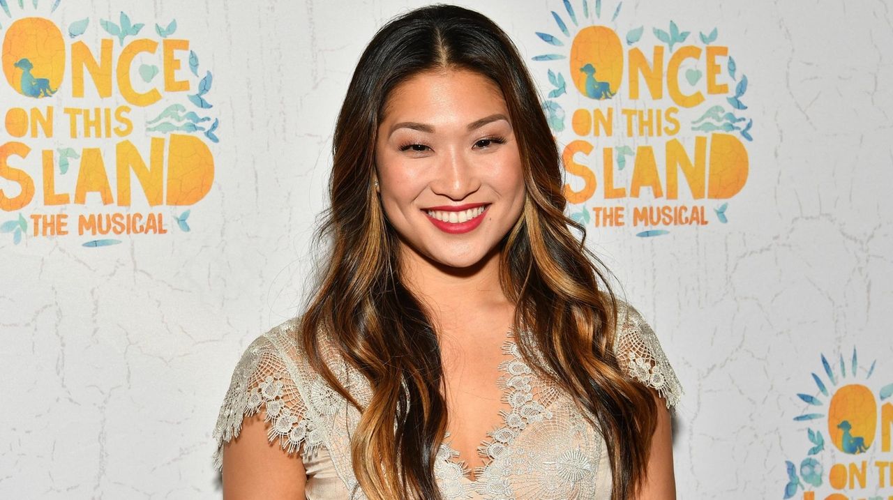 Glee' star Jenna Ushkowitz marries David Stanley