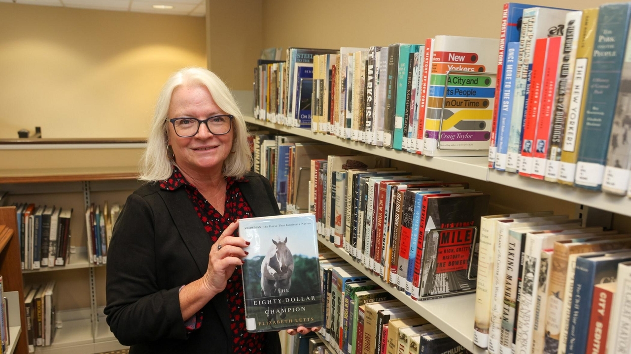 Smithtown Library reopens second floor in post-flood rebuild - Newsday