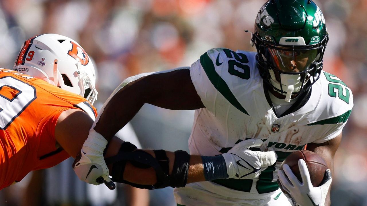 Jets beat Broncos to reach 5-2, but lose RB Breece Hall to injury - Newsday