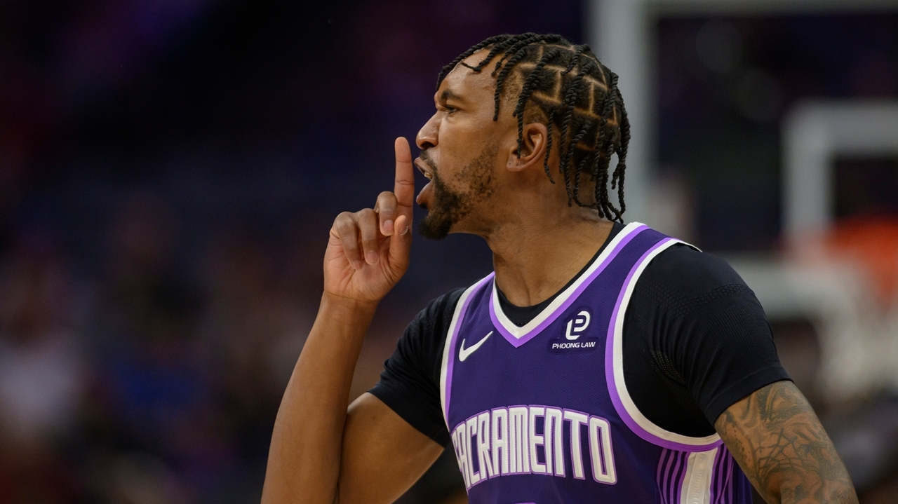 Malik Monk's late scoring flurry helps the Kings hold off Nets 126-122