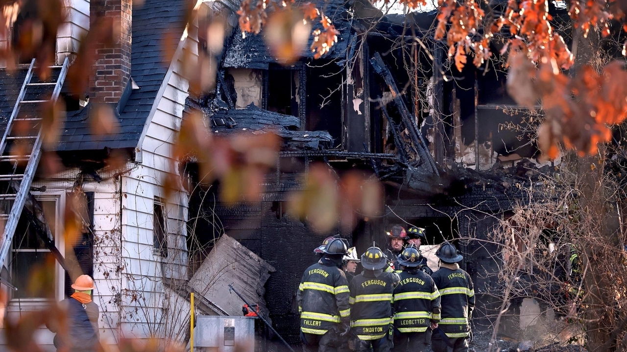 Adult and four kids die in Missouri house fire that police deem 'suspicious' - Vimarsana News