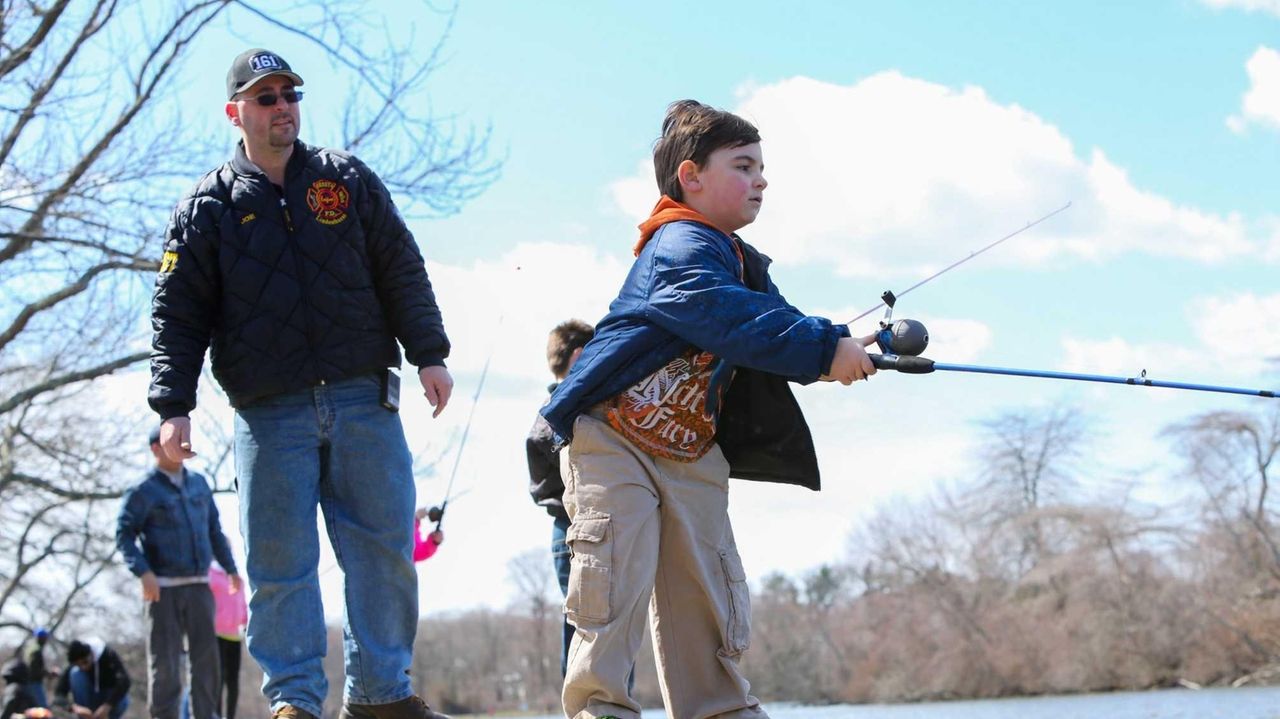 Anglers flock to Belmont Lake State Park for annual Family Fishing