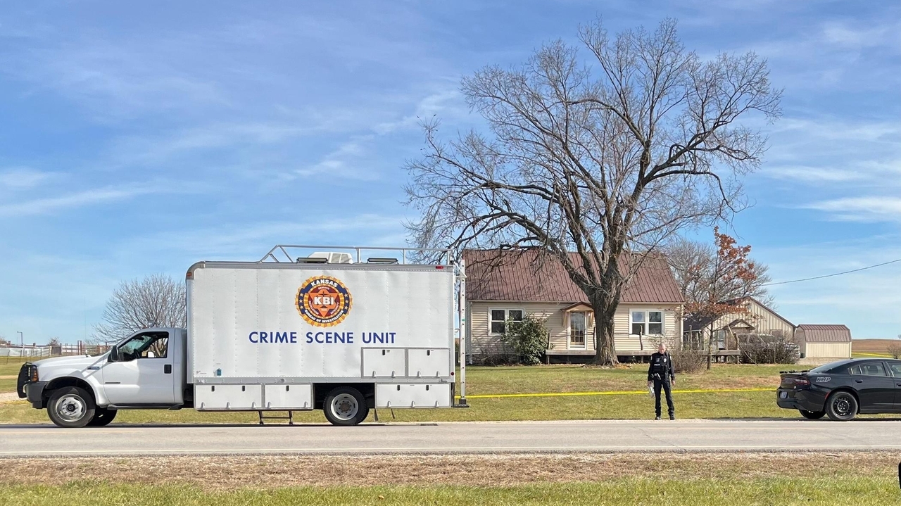 4 law enforcement officers shot in rural Kansas responding to domestic ...