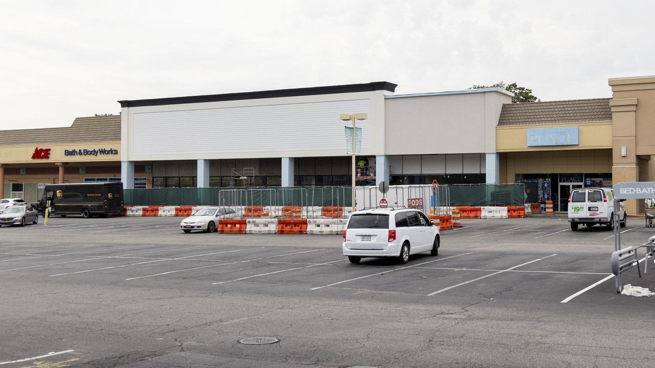 Burlington, Target among incoming tenants expected to revitalize New Hyde Park shopping center - Vimarsana News