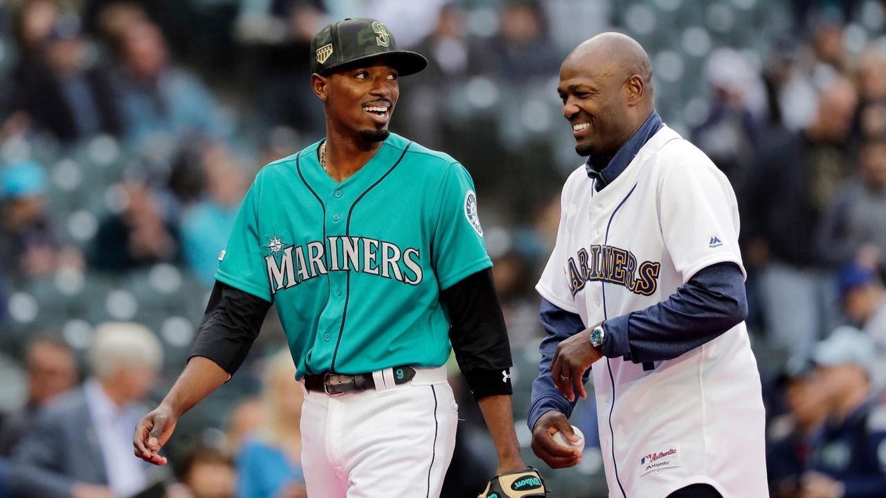 Mariners Acquire Two-Time All-Star Dee Gordon from Miami