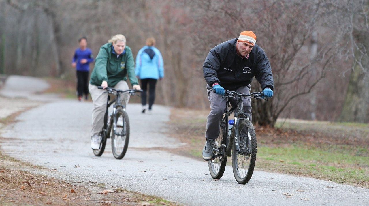 Long Island weather Fourth straight day of recordhigh temperatures