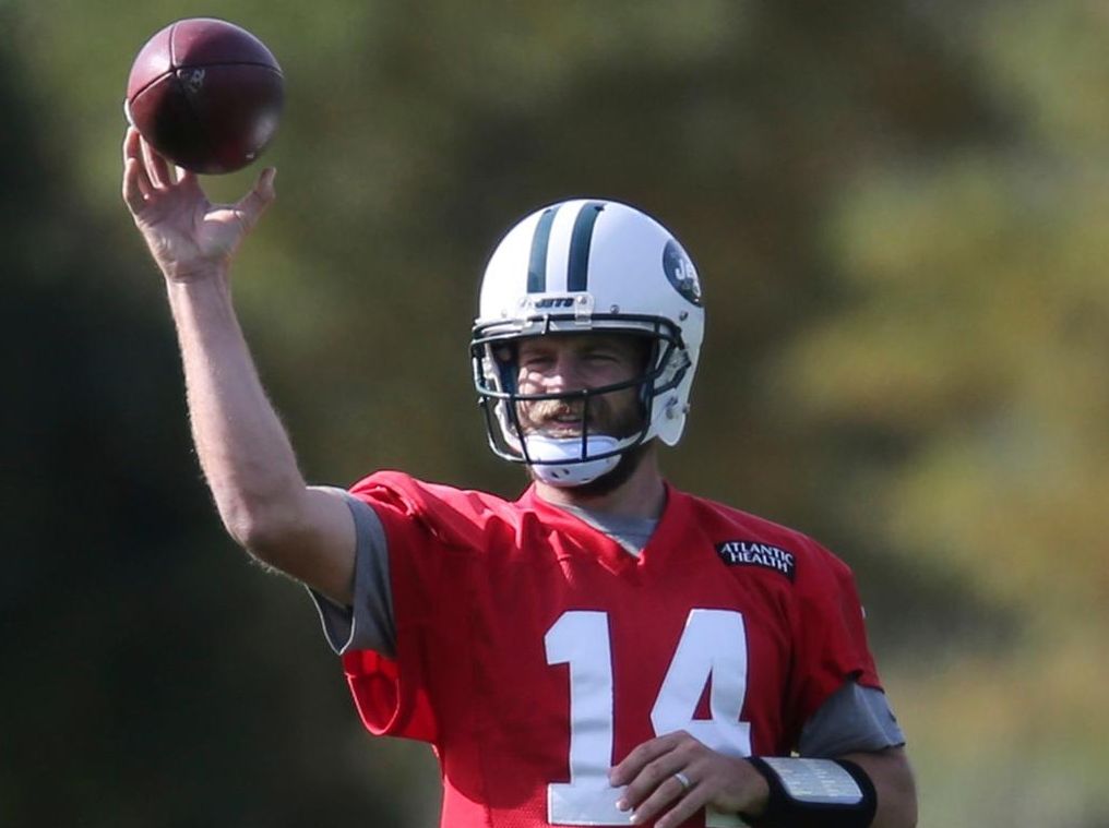 New York Jets: Ryan Fitzpatrick needs to wake up