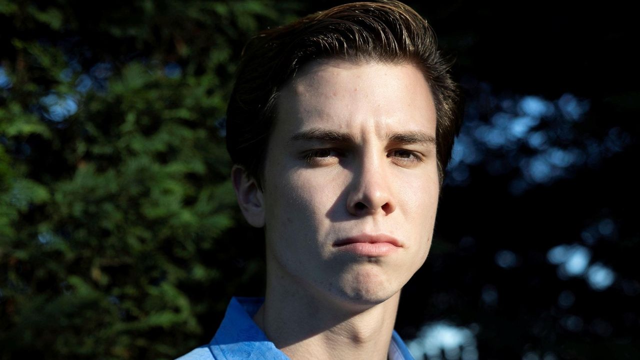 Adelphi University Accused A Student Of Using AI To Plagiarize. He Fought…