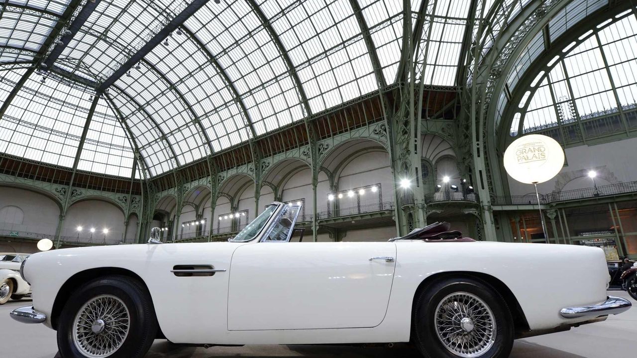 The Lamborghini luxury sports car belonging to Chicago Bears News Photo  - Getty Images