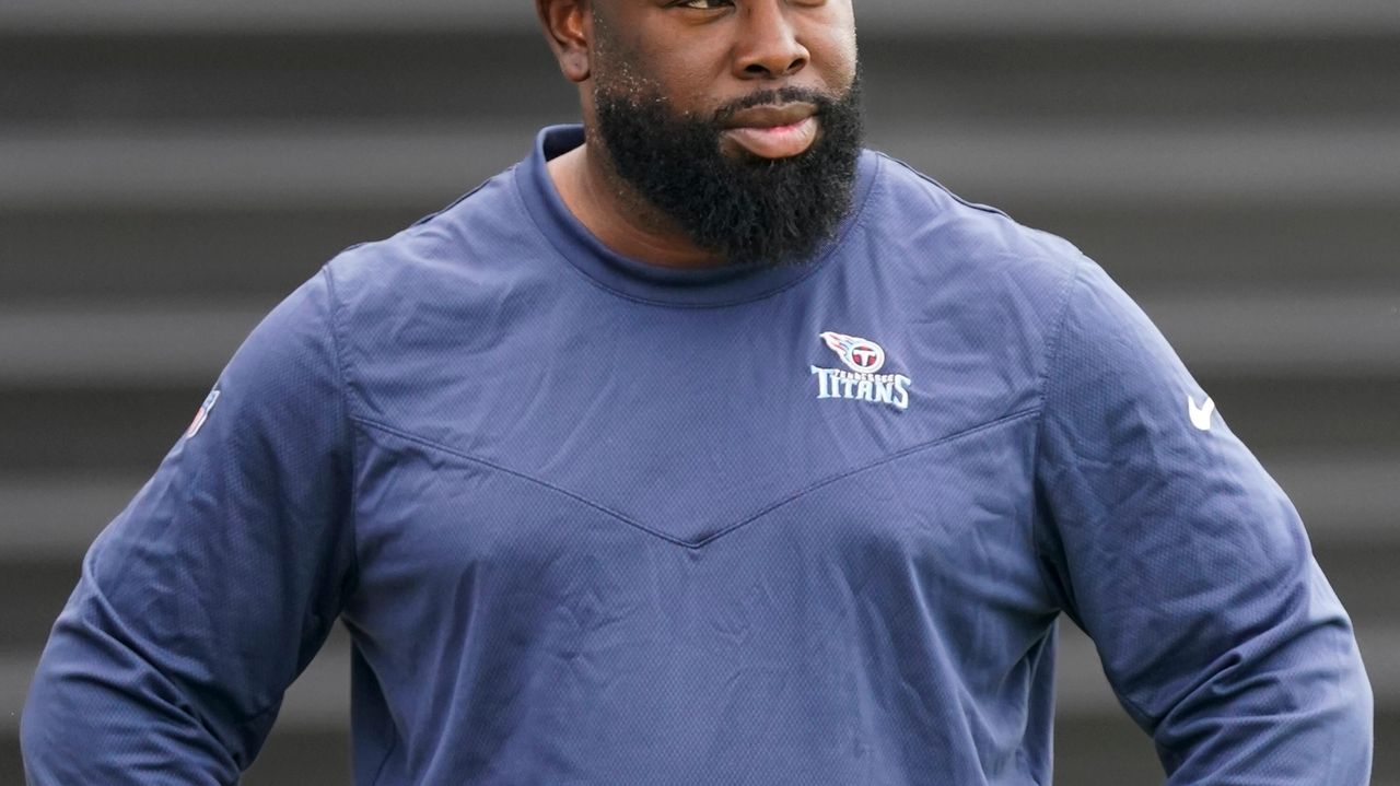 Tennessee Titans hire 49ers' Ran Carthon as next general manager