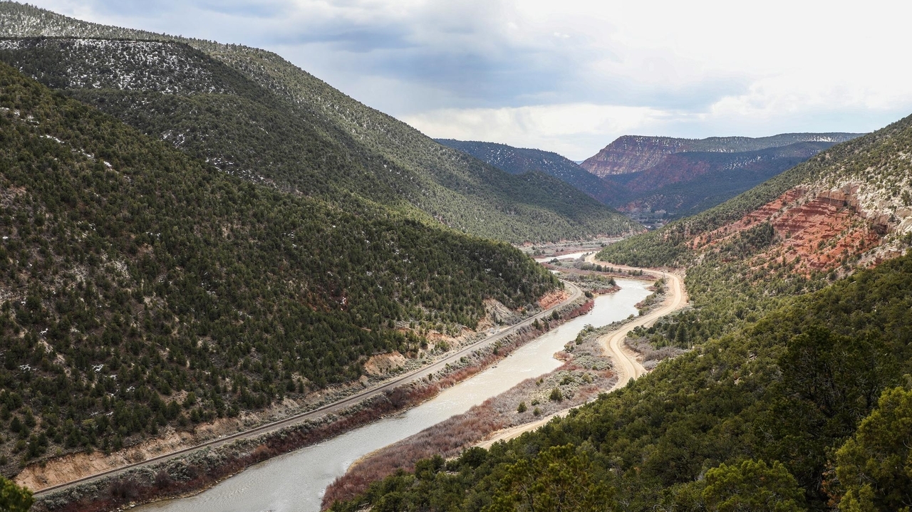 Climate change is shrinking snowpack in many places, study shows. And it will get worse - Vimarsana News