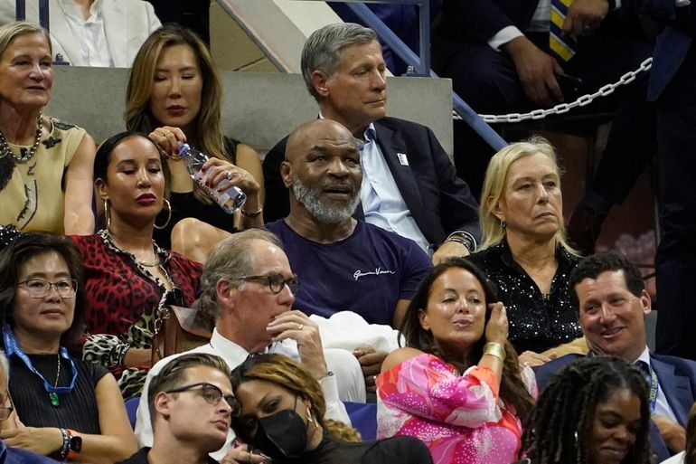 Robert Kraft, Russell Wilson, Ciara, Spike Lee and Billie Jean