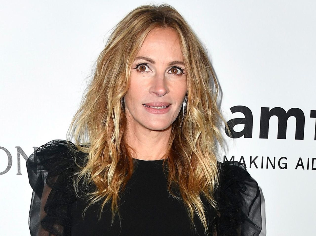 Julia Roberts joins Instagram Newsday