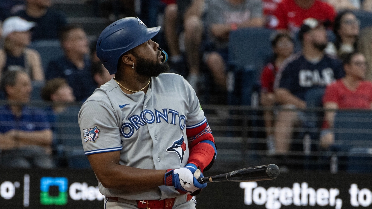 Guerrero drives in 5 runs, Blue Jays rout Guardians 11-0 to tighten AL ...
