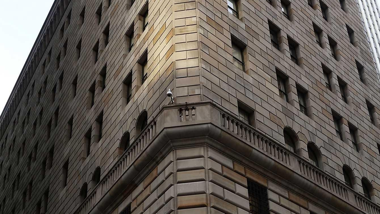New York Fed Is Symbol Of U S Capitalism Newsday