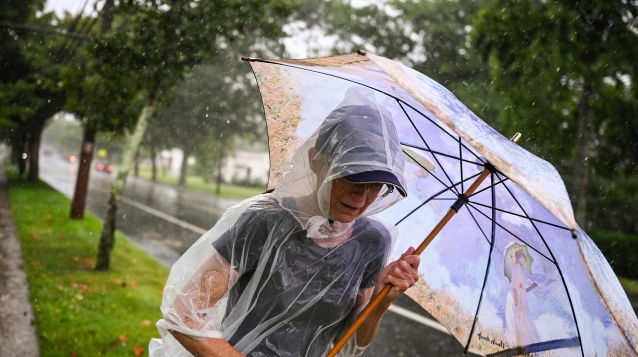Henri weakens to tropical storm and moves east of Long Island, rain ...