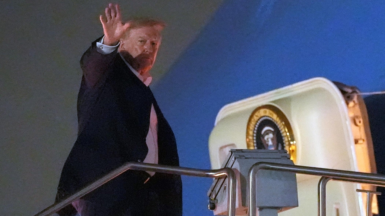 The Latest: Trump campaigns in Alabama ahead of the midterm elections ...
