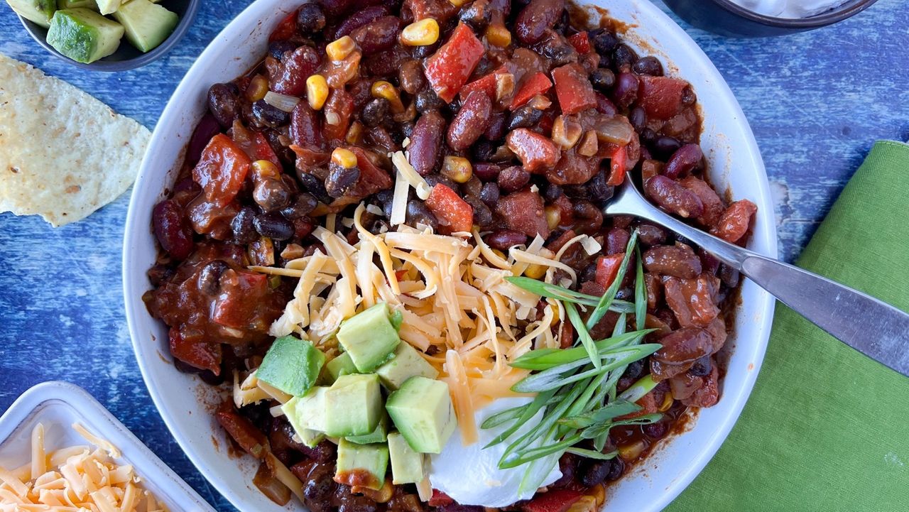 Easy meatless chili recipe has a secret ingredient - Newsday