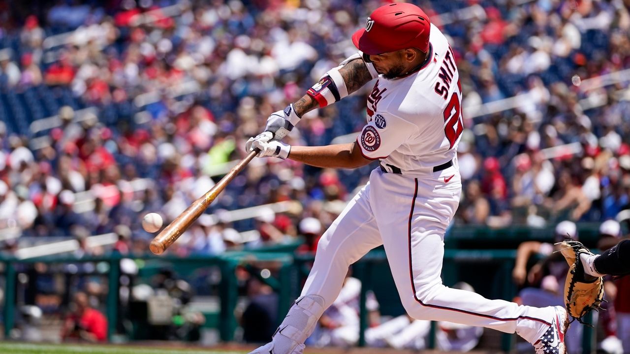 Washington Nationals 2-0 over San Francisco Giants in first game