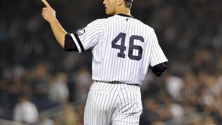 Emotional Andy Pettitte says thanks as New York Yankees retire his No 46  shirt, New York Yankees